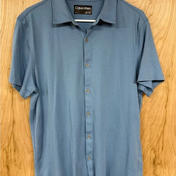 Calvin Klein Men's Liquid Touch Solid Knit Short Sleeve Shirt Blue Large - Picture 3 of 9
